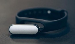 小米手环五最新爆料,颠覆传统，智能生活新篇章！”