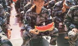 吃瓜军训视频网站下载免费,免费下载，笑翻校园