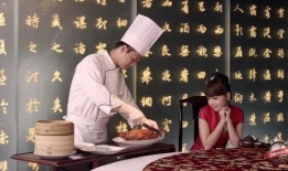 横店母女爆料事件视频播放,揭秘娱乐圈潜规则真相